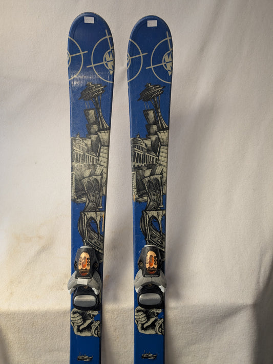 K2 Twin Tip Skis Juvy w/Rossignol Comp J Bindings Size 129 Cm Color Blue Used