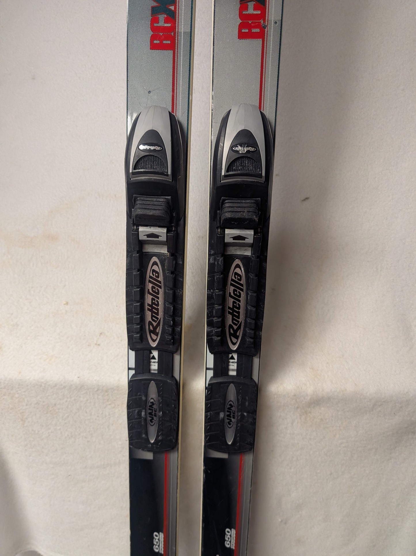 Classic Cross Country Fischer XC Skis NNN Bindings Size 168 Cm Black Used