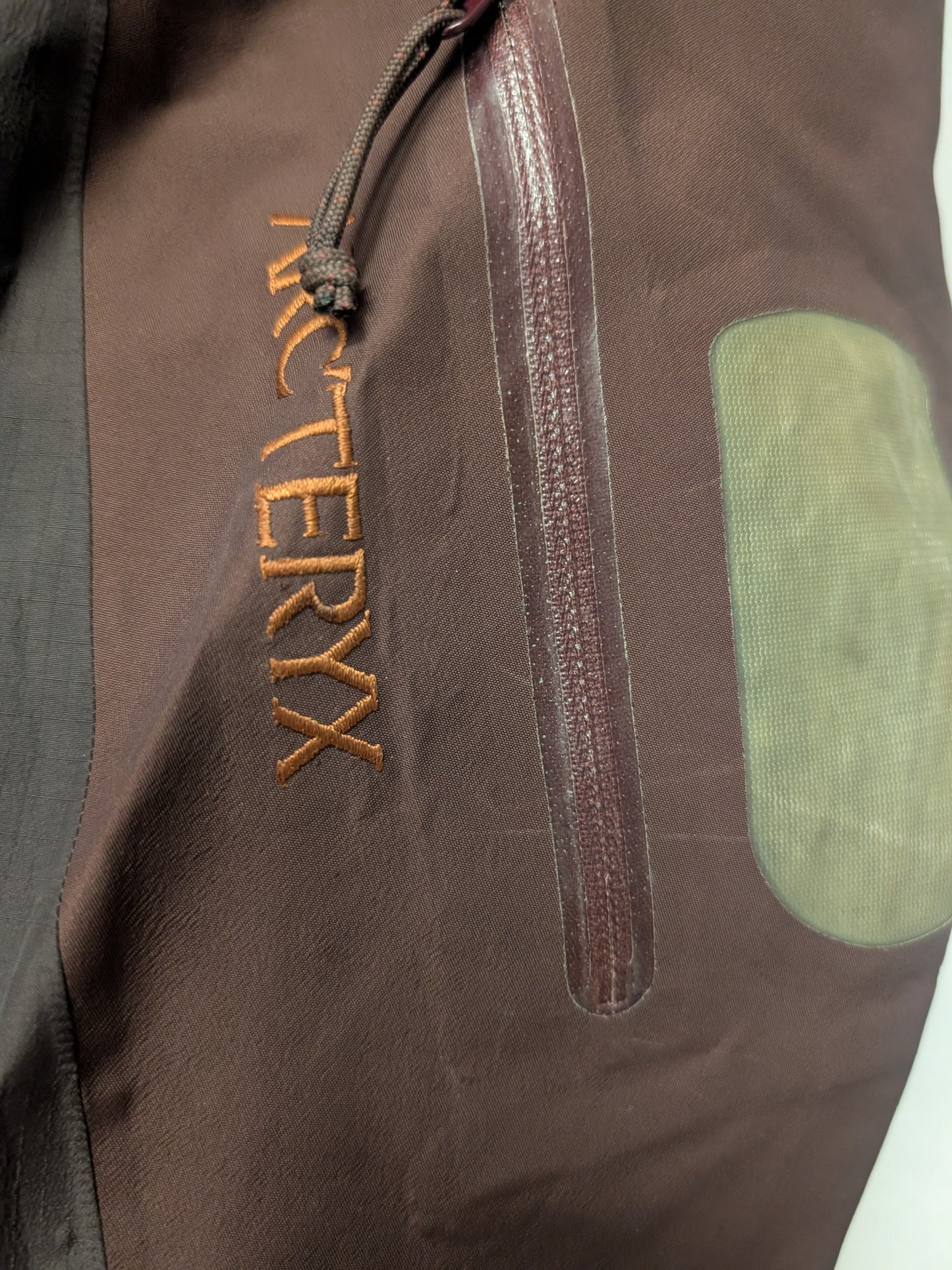 Arcteryx Shell Jacket Coat Size Extra Large  Color Brown Condition Used