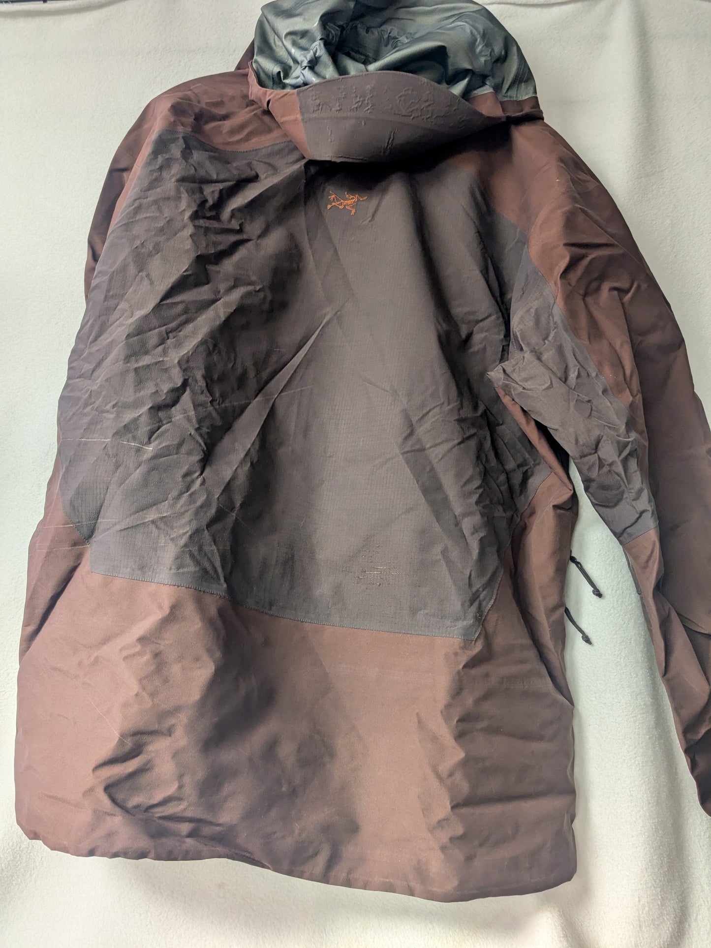 Arcteryx Shell Jacket Coat Size Extra Large  Color Brown Condition Used