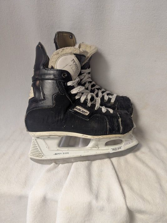 Bauer 2000 Hockey Ice Skates Size 5 Color Black Condition Used