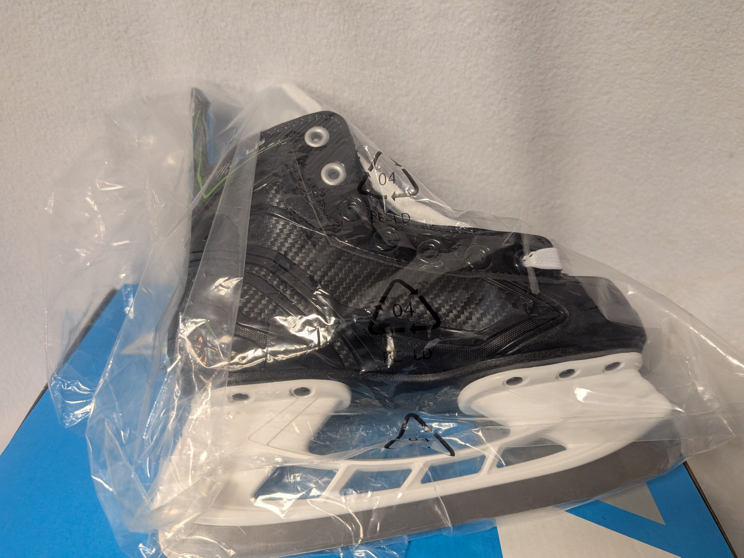 Bauer XLP Hockey Ice Skates Size 13k Color Black Condition Used